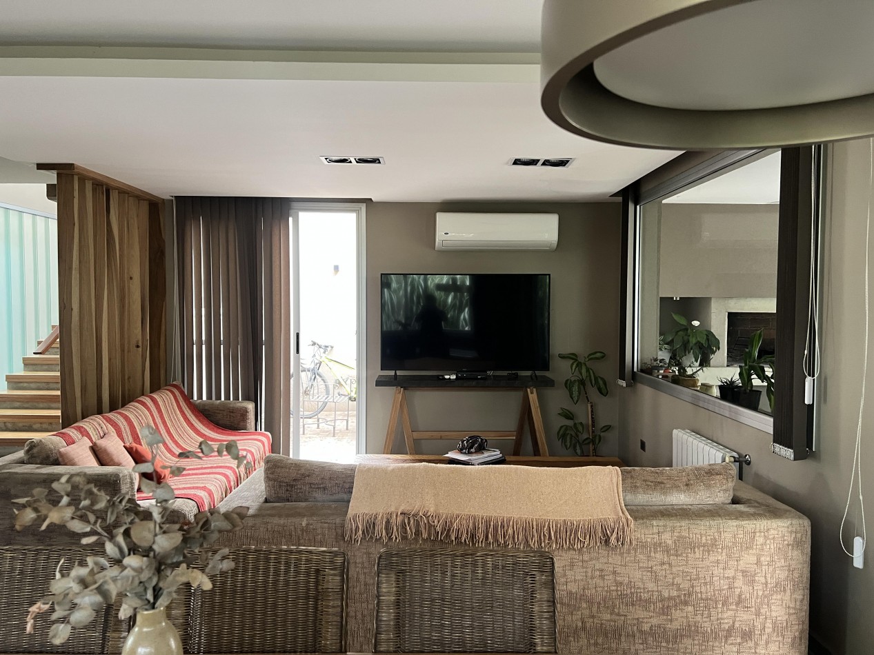 CAÑUELAS VILLAGE - CASA EN VENTA 3 DORMITORIOS CON PILETA.