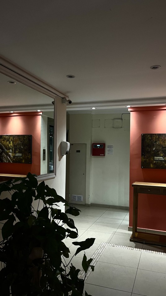 VENTA GENERAL PAZ - DEPARTAMENTO DE 2 DORMITORIOS FRENTE A LA PLAZA ALBERDI.