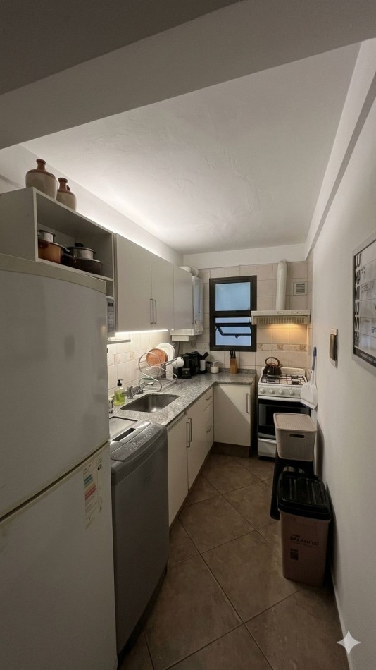 VENTA GENERAL PAZ - DEPARTAMENTO DE 2 DORMITORIOS FRENTE A LA PLAZA ALBERDI.