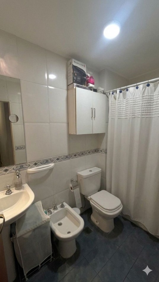 VENTA GENERAL PAZ - DEPARTAMENTO DE 2 DORMITORIOS FRENTE A LA PLAZA ALBERDI.