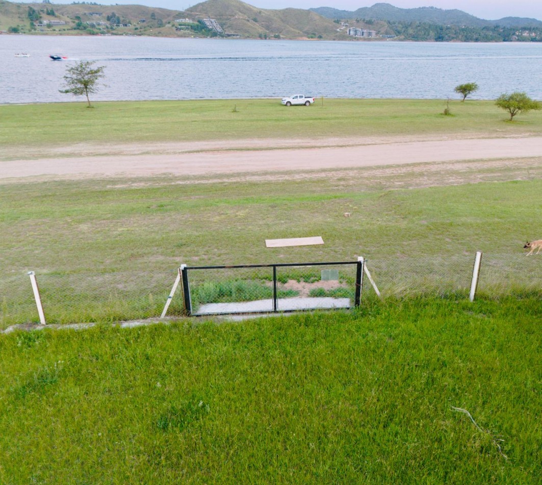 POTRERO DE GARAY - VENDO TERRENO CON BAJADA AL LAGO.