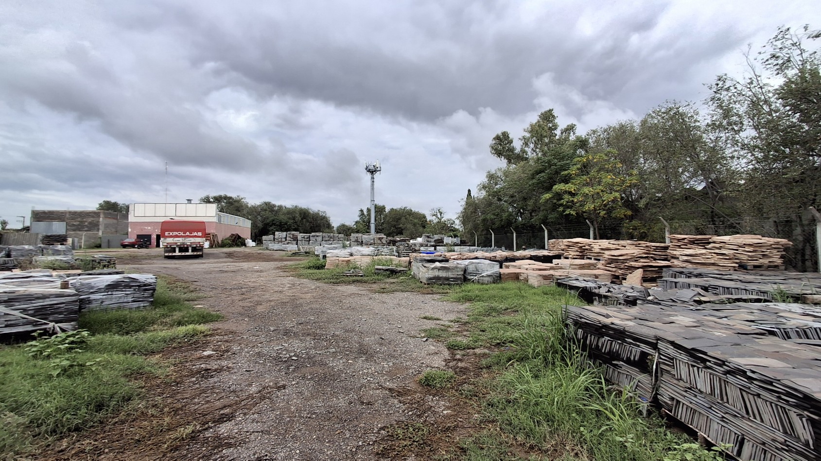 TERRENO EN CIRCUNVALACION 