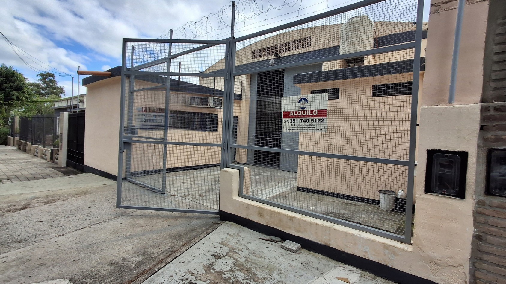 IMPORTANTE GALPON EN ALQUILER 