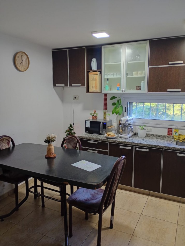 CAMINO AL CUADRADO - VENDO CASA DE 3 DORMITORIOS CON PILETA