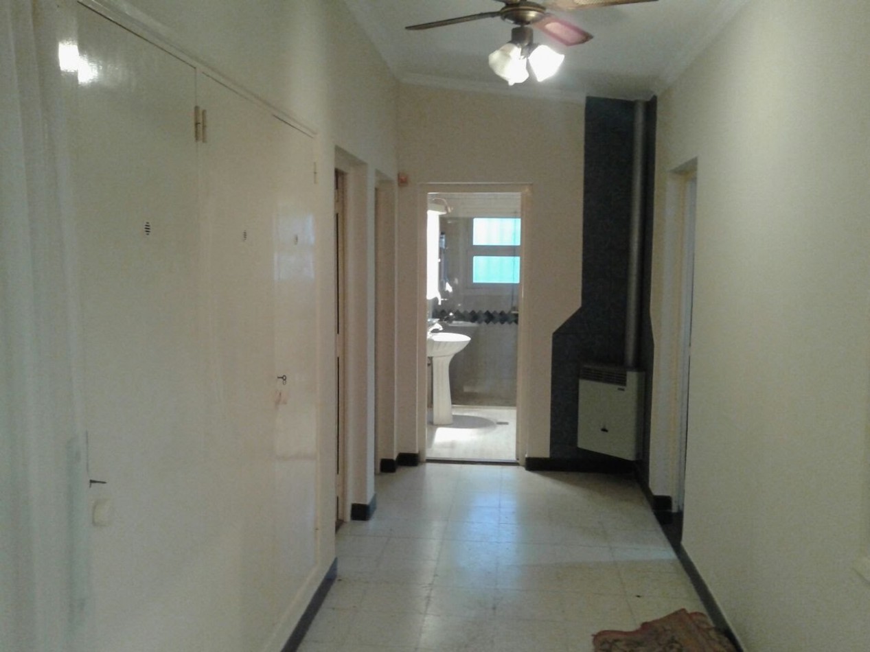 CABANA - VENTA CASA CHALET DE 3 DORMITORIOS CON PILETA.