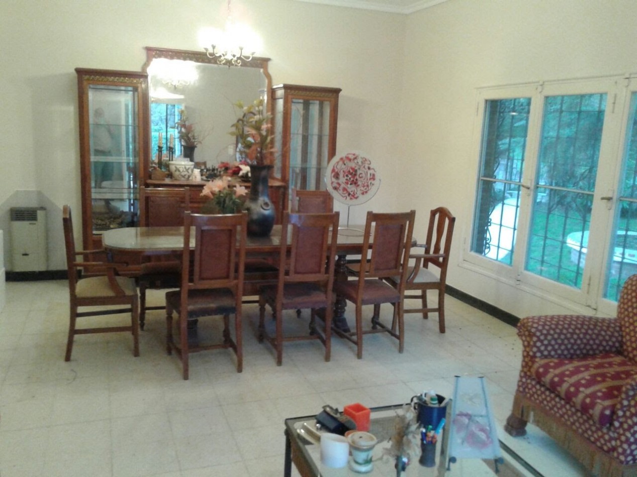 CABANA - VENTA CASA CHALET DE 3 DORMITORIOS CON PILETA.