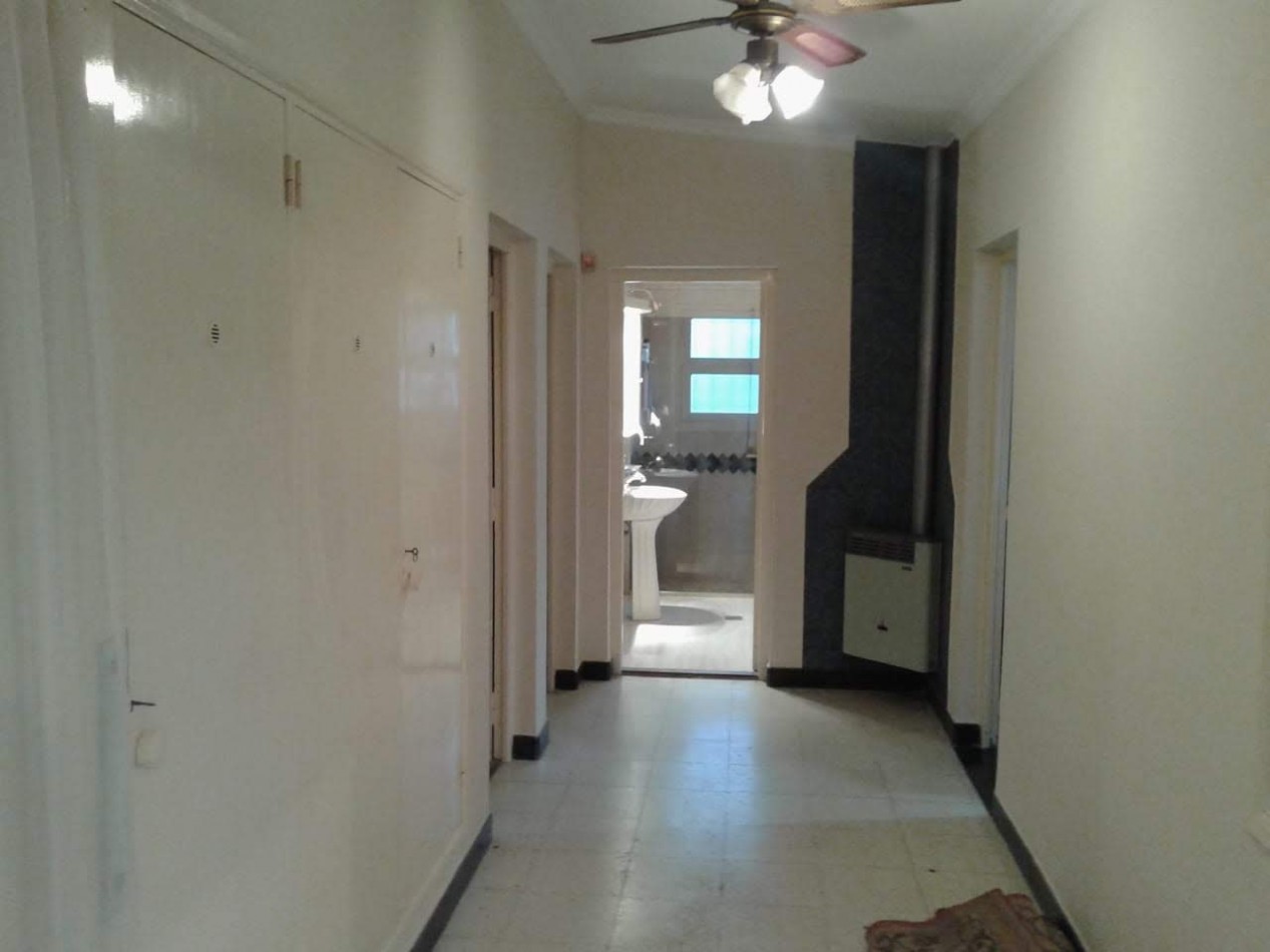 CABANA - VENTA CASA CHALET DE 3 DORMITORIOS CON PILETA.