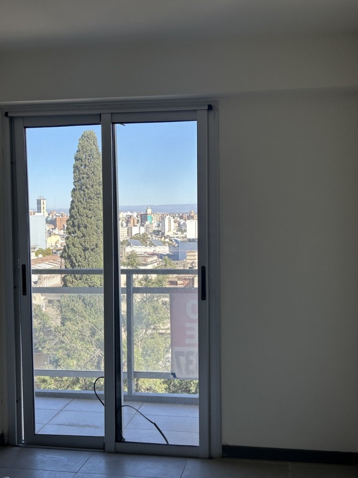 EDIFICIO "BALCONES DEL ABASTO" BARRIO GENERAL PUEYRREDON