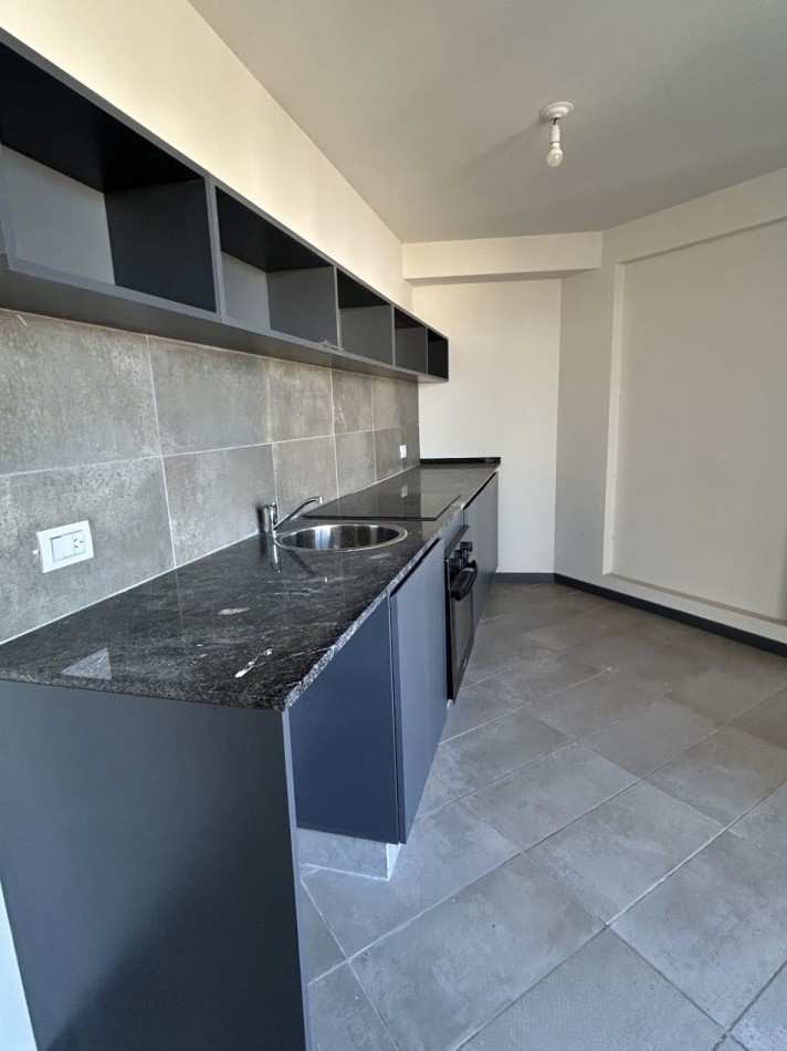 EDIFICIO "BALCONES DEL ABASTO" BARRIO GENERAL PUEYRREDON