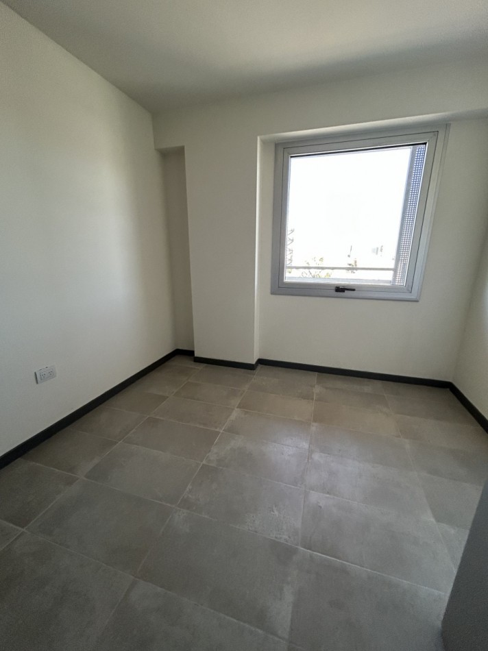 EDIFICIO "BALCONES DEL ABASTO" BARRIO GENERAL PUEYRREDON