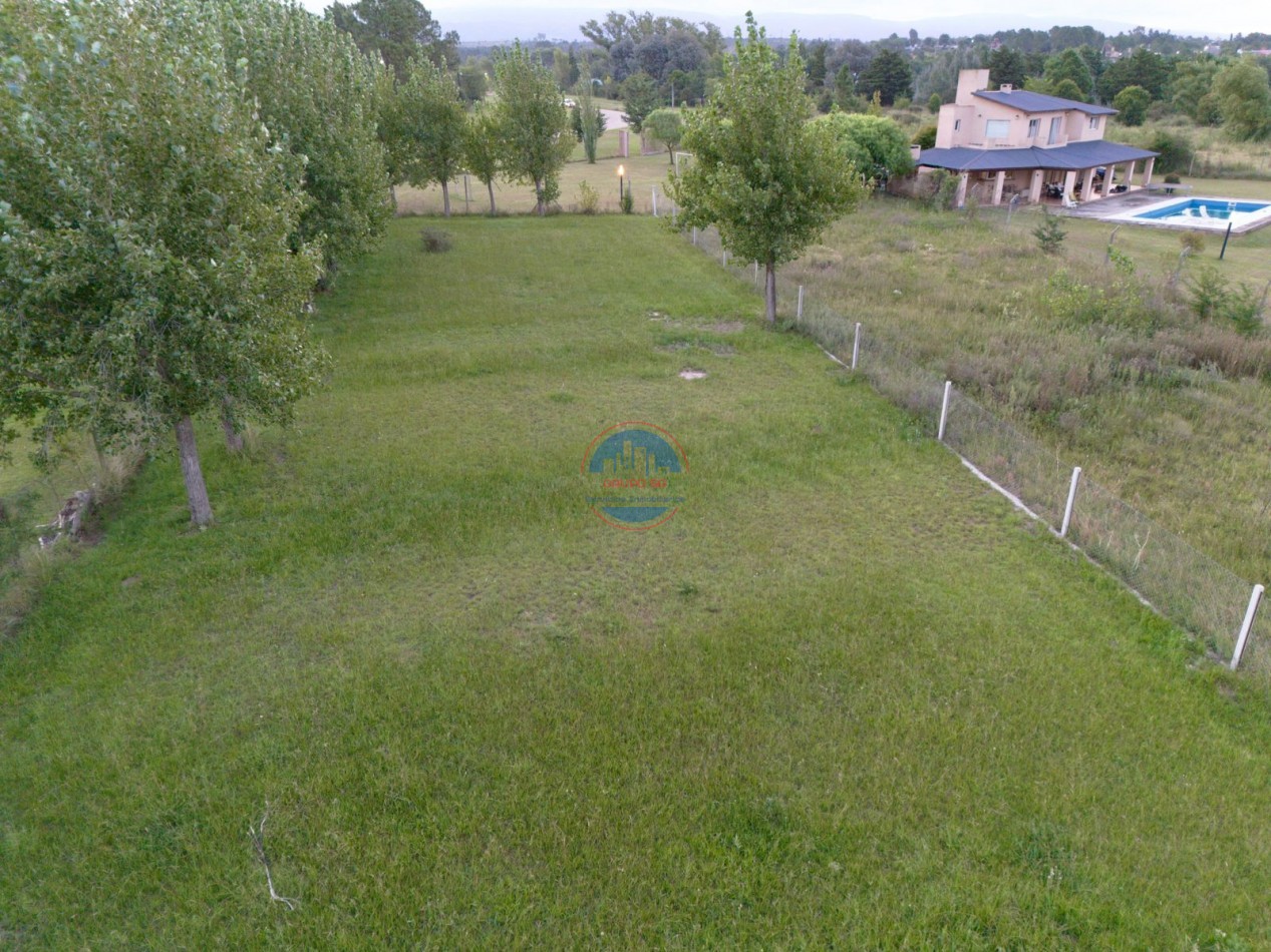 POTRERO DE GARAY - VENDO TERRENO CON BAJADA AL LAGO.