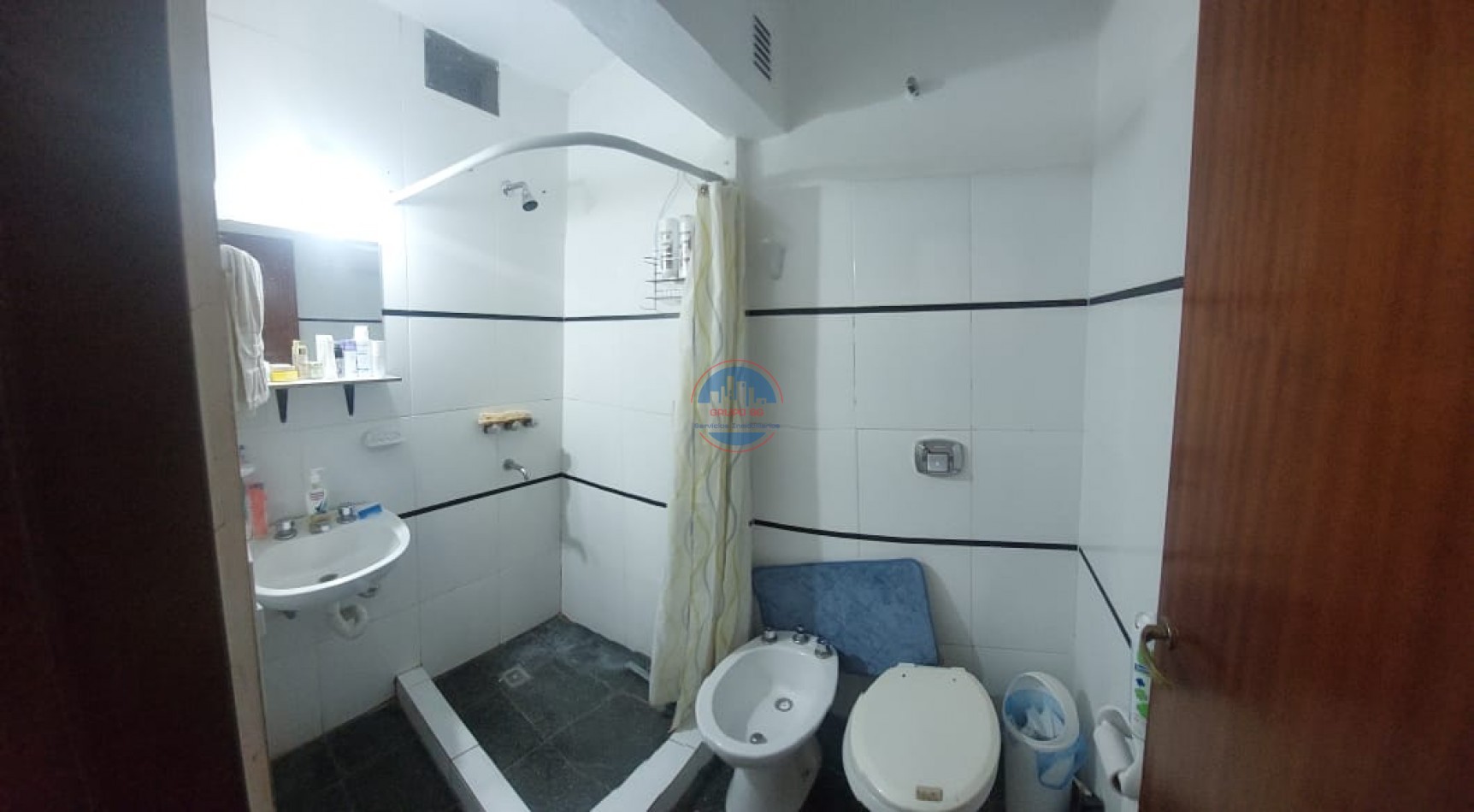 VILLA ALLENDE - CASA DE 4 DORMITORIOS.