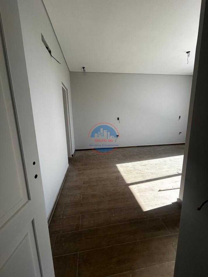 RINCONES DE MANANTIALES - CASA DE 3 DORMITORIOS Y COCHERA DOBLE.