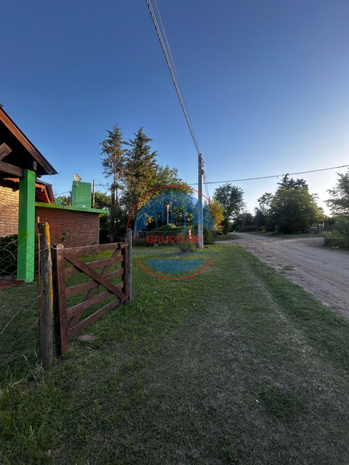 CASA EN VENTA 2 DORMITORIOS - LOTE ESQUINA - POTRERO DE GARAY.