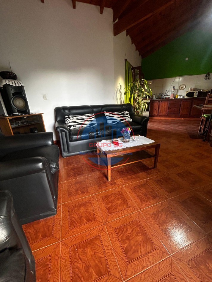 CASA EN VENTA 2 DORMITORIOS - LOTE ESQUINA - POTRERO DE GARAY.