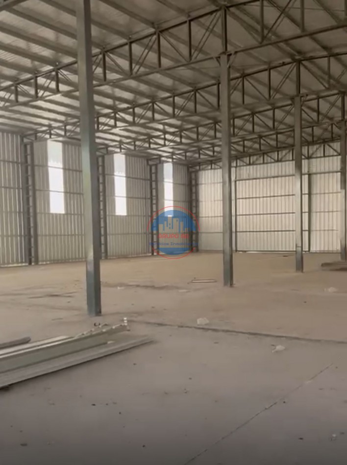 ALQUILER DE NAVE INDUSTRIAL - ZONA SUR - CORDOBA.