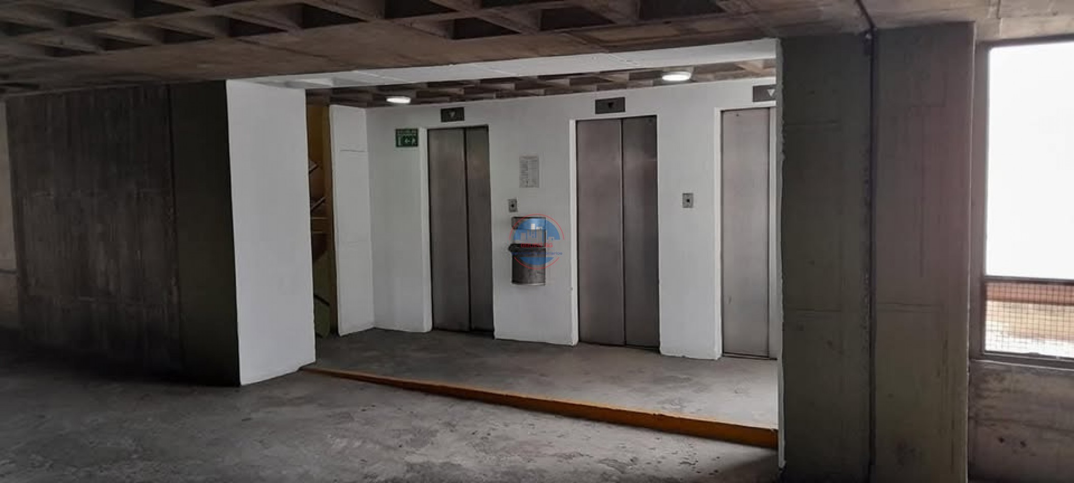 COCHERA EN VENTA - CENTRO DE CORDOBA,