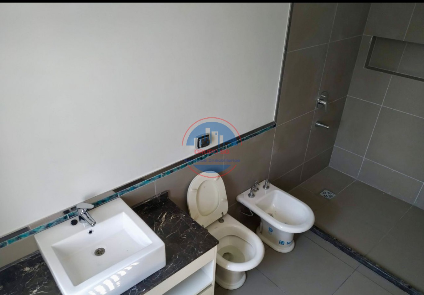 VENDO DUPLEX 3 DORMITORIOS NUEVO JARDIN ZONA SUR - CORDOBA CAPITAL