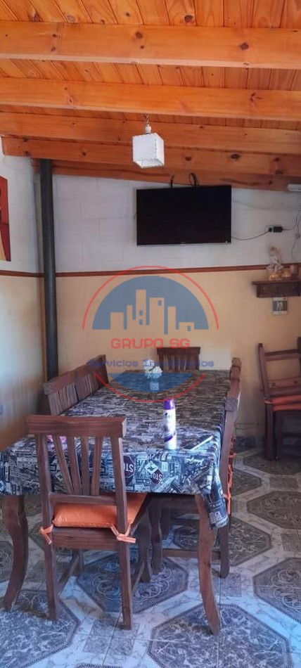 VENDO COMPLEJO POSADA DE 8 DORMITORIOS  - MINA CLAVERO 