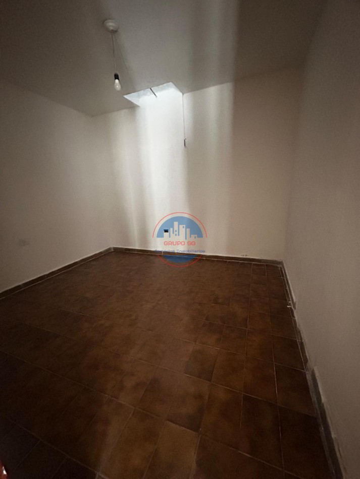 CASA EN VENTA DE 3 DORMITORIOS CON PATIO - GENERAL BUSTOS - CORDOBA.