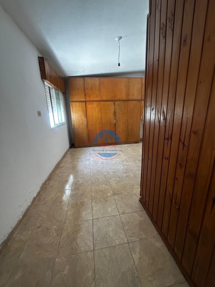 CASA EN VENTA DE 3 DORMITORIOS CON PATIO - GENERAL BUSTOS - CORDOBA.