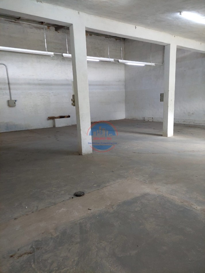 GALPON CON OFICINA EN VILLA ALLENDE