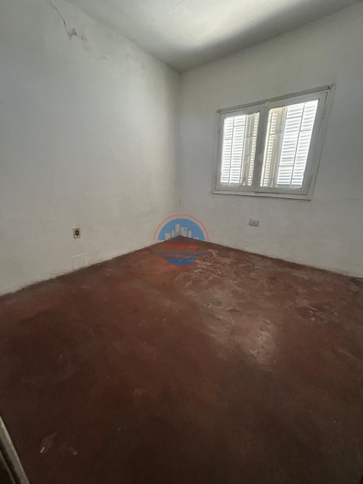 CASA EN VENTA DE 3 DORMITORIOS CON PATIO - GENERAL BUSTOS - CORDOBA.