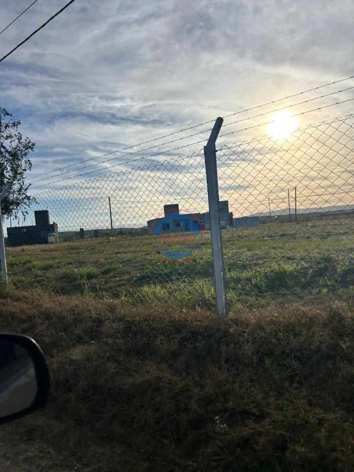 VENDO TERRENO EN BARRIO LA ERNESTINA - CAMINO MALAGUEÑO