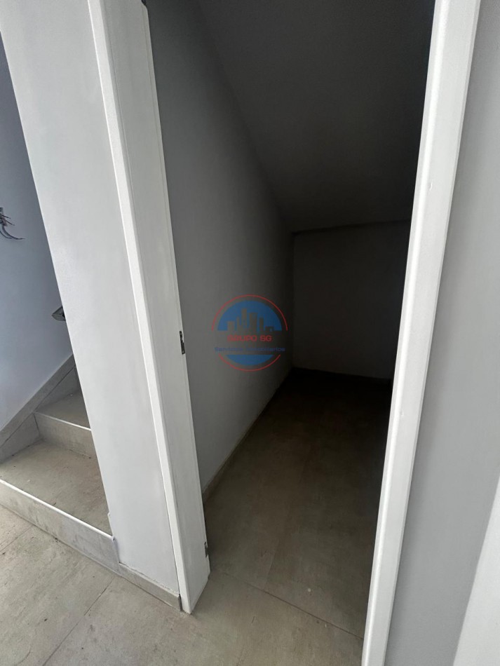 RINCONES DE MANANTIALES - CASA DE 3 DORMITORIOS Y COCHERA DOBLE.