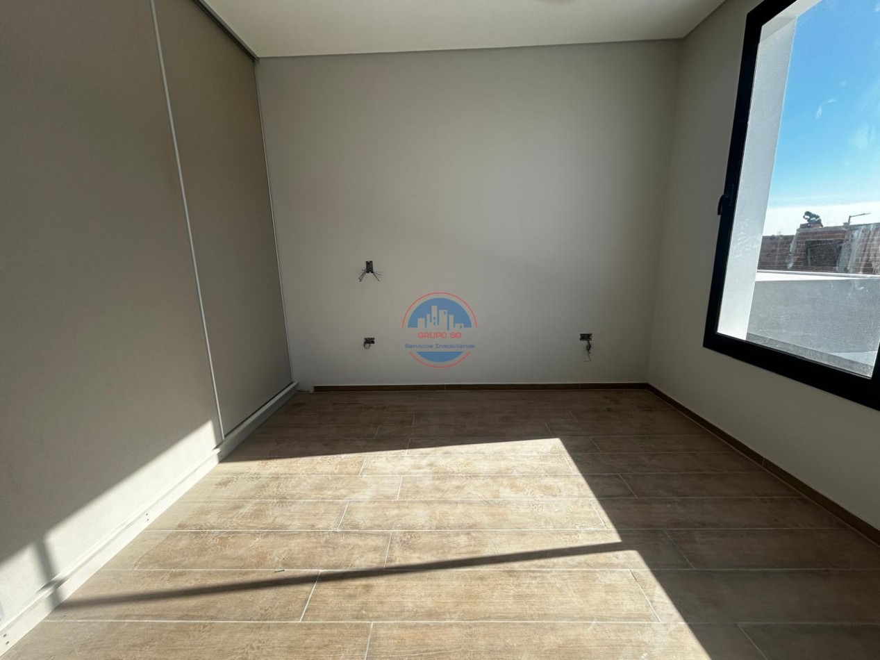 RINCONES DE MANANTIALES - CASA DE 3 DORMITORIOS Y COCHERA DOBLE.