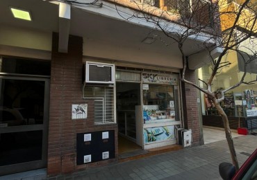 LOCAL EN VENTA - CENTRO DE CORDOBA. 